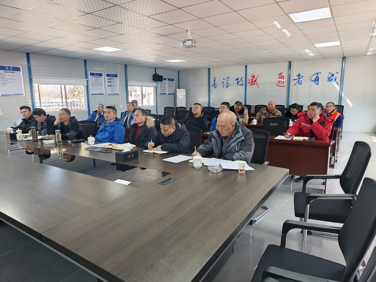 昭普高速布拖代表处组织召开桥梁桩基施工安全警示教育视频学习暨桥梁桩基施工首件工程总结会